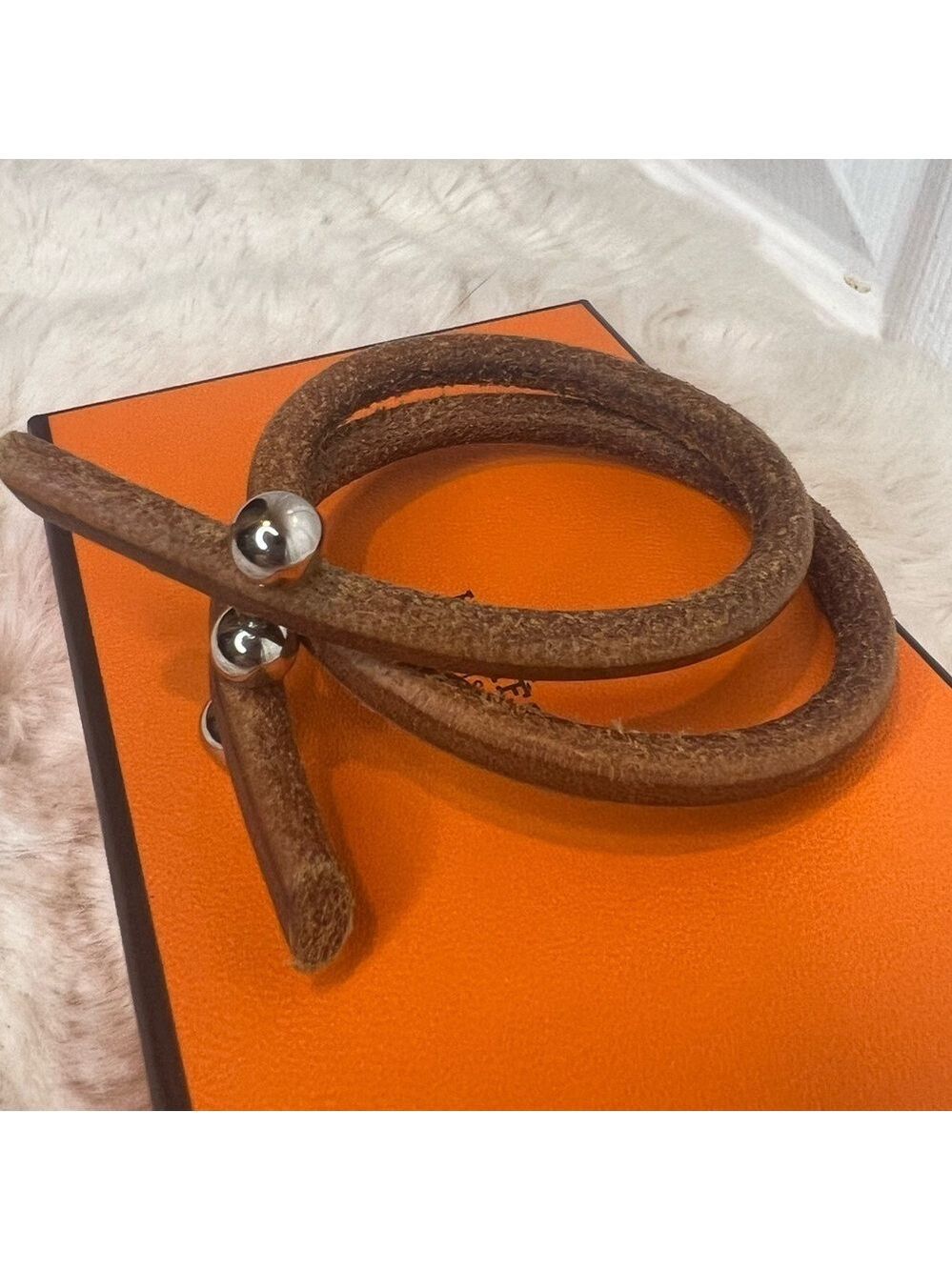 HERMES LEATHER BANGLE UNISEX BRACELET WITH BOX - Picture 7 of 15